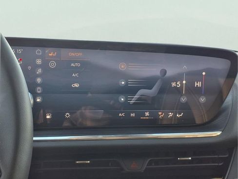 Certified 2025 Buick Envision Preferred image 8