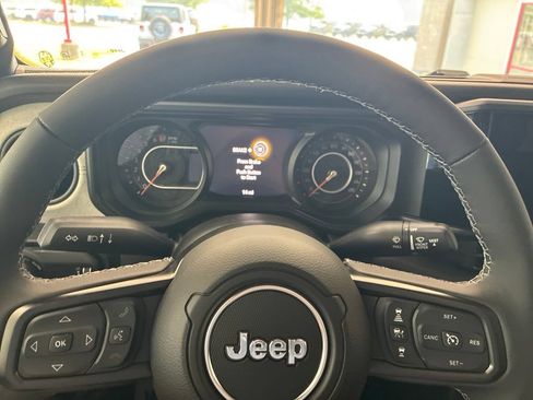 New 2026 Jeep Gladiator Sport AWD/4WD image 35