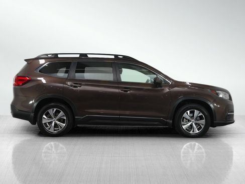 Used 2021 Subaru Ascent Premium w/ Convenience Package image 6