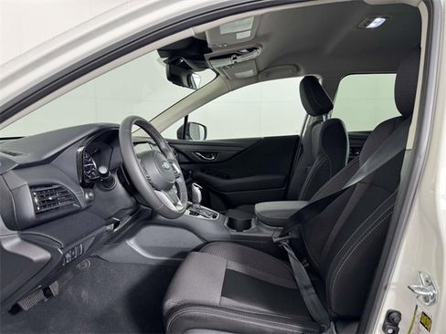 Certified 2025 Subaru Outback Premium image 4