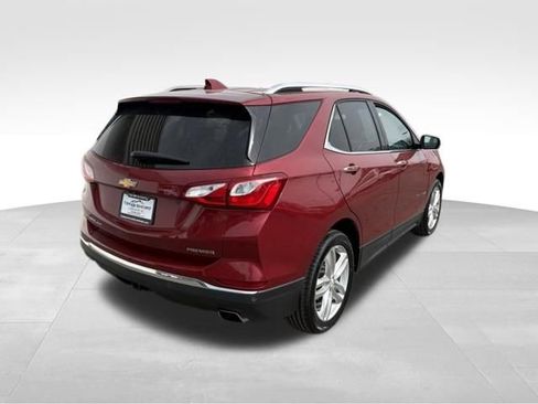 Used 2019 Chevrolet Equinox Premier image 2