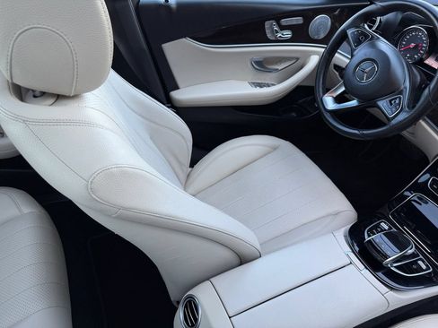 Used 2018 Mercedes-Benz E 300 image 32
