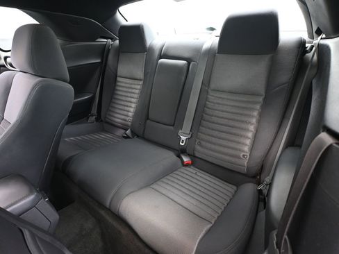 Used 2013 Dodge Challenger R/T image 37