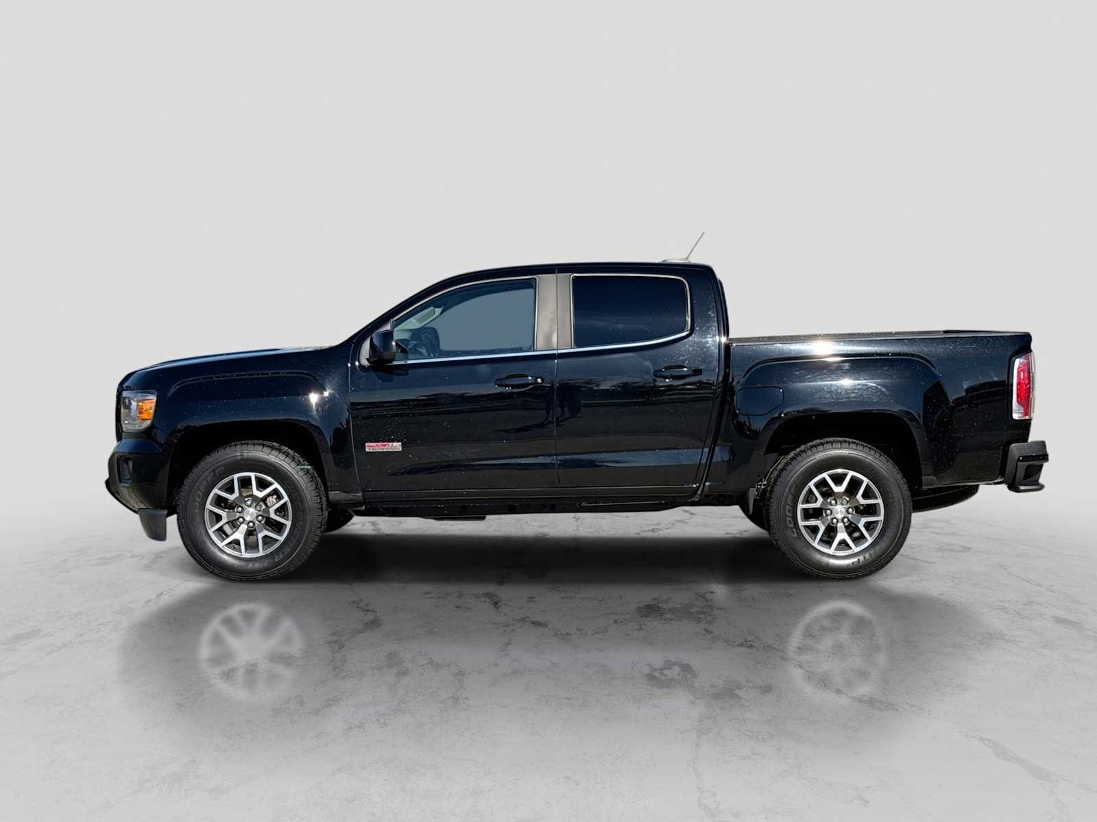 Used 2019 GMC Canyon All Terrain w/ Trailering Package AWD/4WD image 3