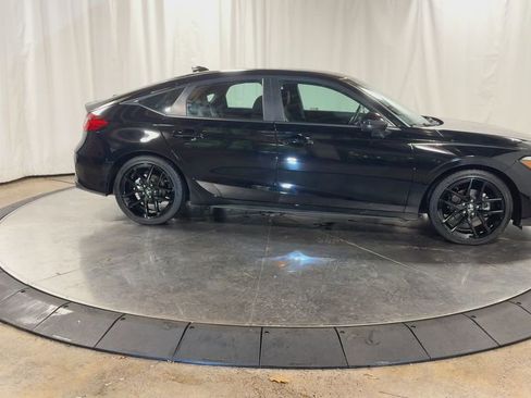 Used 2024 Honda Civic Sport image 2