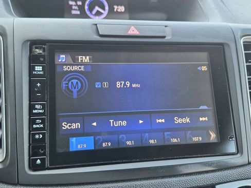 Used 2015 Honda CR-V EX-L image 18