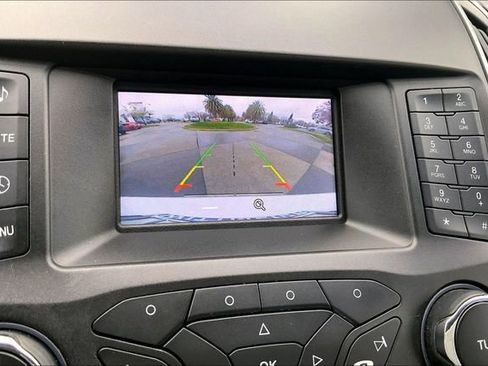 Used 2016 Ford Edge SE image 21