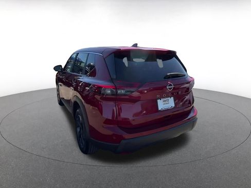 Used 2025 Nissan Rogue SV AWD/4WD image 11