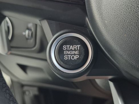 Used 2023 Alfa Romeo Giulia Veloce RWD image 47