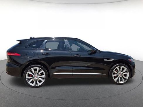 Used 2019 Jaguar F-PACE S AWD/4WD image 4