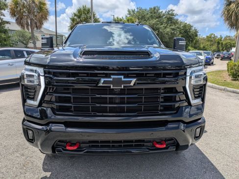 Used 2025 Chevrolet Silverado 2500 LT w/ Trail Boss Package AWD/4WD image 3