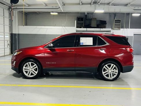 Used 2020 Chevrolet Equinox Premier w/ LPO, Floor Liner Package image 16