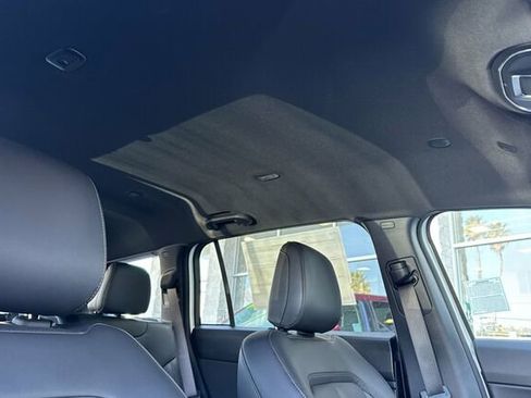 New 2026 Jeep Cherokee Limited image 17