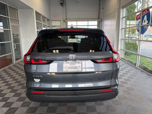 Used 2025 Honda CR-V LX image 5