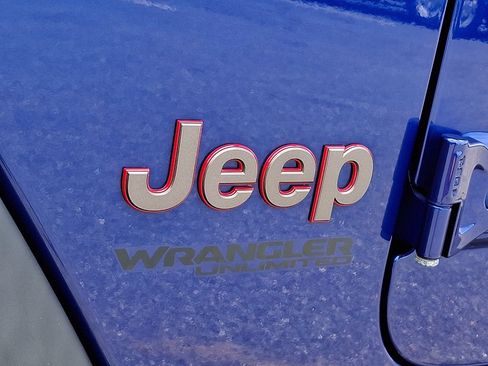 Used 2019 Jeep Wrangler Unlimited Rubicon AWD/4WD image 31