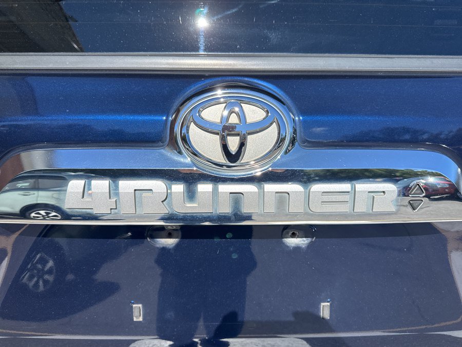 Used 2015 Toyota 4Runner Limited AWD/4WD image 43