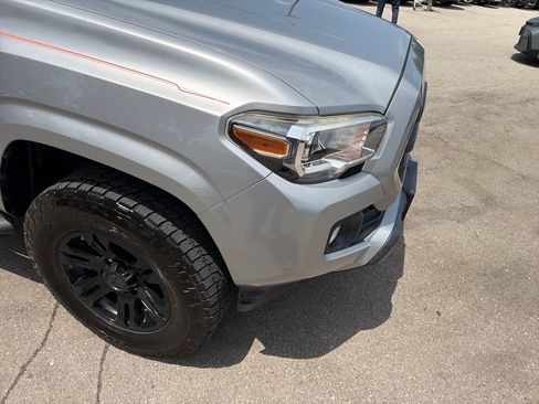 Used 2016 Toyota Tacoma SR5 w/ Towing Package AWD/4WD image 41