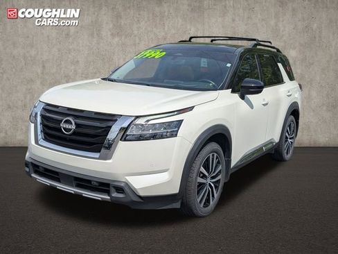 Certified 2023 Nissan Pathfinder Platinum AWD/4WD image 3