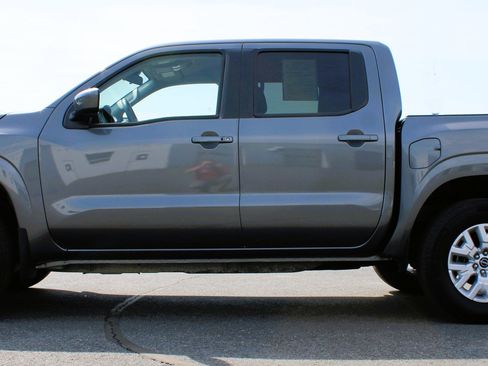 Used 2023 Nissan Frontier SV w/ SV Convenience Package AWD/4WD image 6