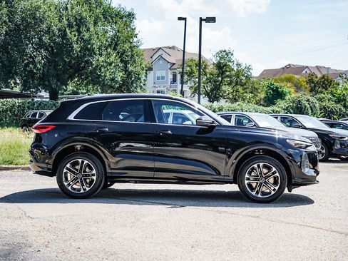 New 2025 Audi Q5 Premium image 5