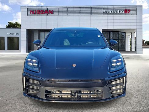 Used 2026 Porsche Panamera image 2
