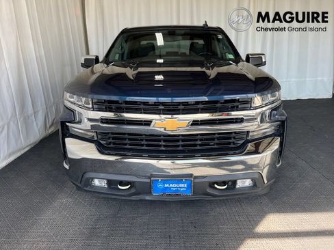 Used 2020 Chevrolet Silverado 1500 LT w/ Convenience Package AWD/4WD image 28