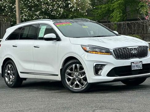 Used 2019 Kia Sorento SX image 2
