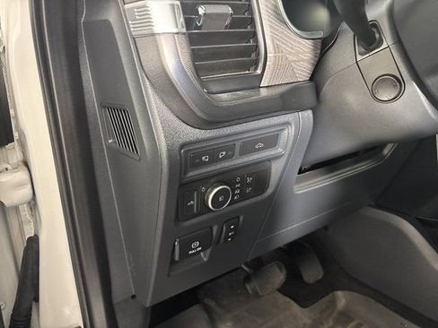 Used 2022 Ford F150 Platinum w/ Equipment Group 701A High AWD/4WD image 11