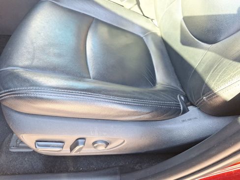 Used 2020 Toyota RAV4 XLE image 16