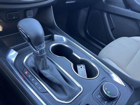 Used 2023 Chevrolet Traverse LS image 16