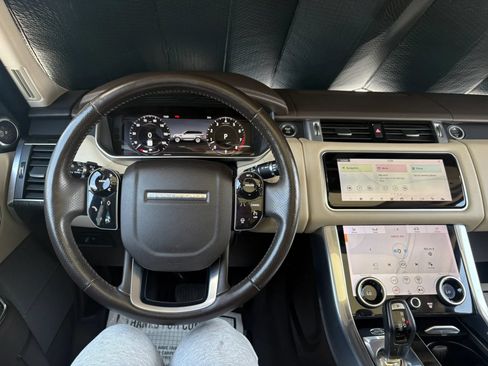 Used 2020 Land Rover Range Rover Sport HSE AWD/4WD image 36
