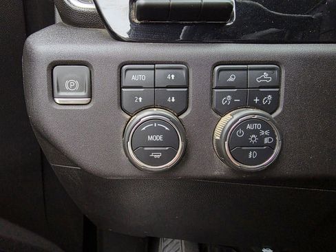 Used 2024 Chevrolet Silverado 2500 LTZ w/ LTZ Convenience Package AWD/4WD image 13