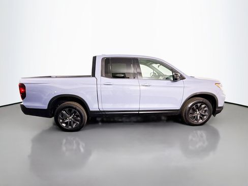 Used 2024 Honda Ridgeline Sport image 11