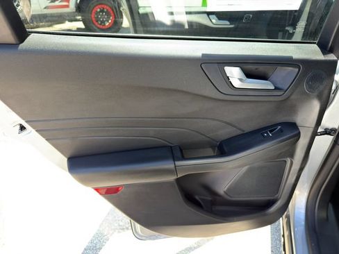 Used 2023 Ford Escape SE w/ PHEV Premium Package FWD image 20