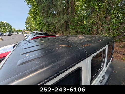 Used 2023 Jeep Wrangler Unlimited Sport AWD/4WD image 8