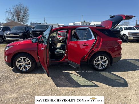 Used 2018 Chevrolet Equinox Premier image 30
