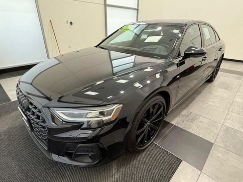 Used 2022 Audi A8 L 3.0T AWD/4WD image 6