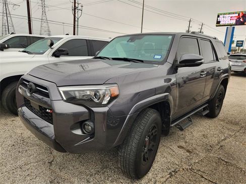 Used 2023 Toyota 4Runner SR5 Premium image 3