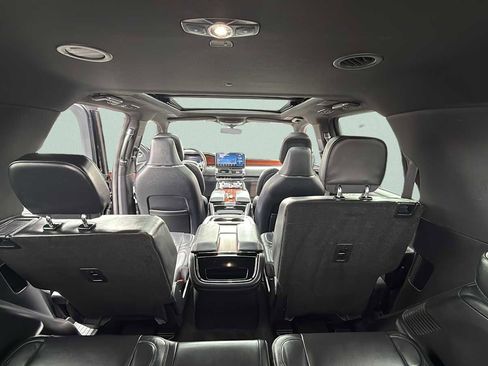 Used 2023 Lincoln Navigator Reserve image 37