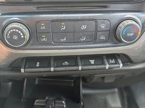 Used 2018 Chevrolet Silverado 3500 LT AWD/4WD image 28