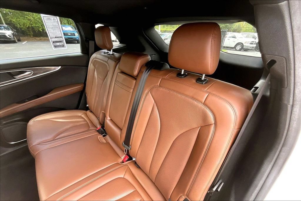 Used 2022 Lincoln Nautilus Reserve w/ Equipment Group 201A AWD/4WD image 22