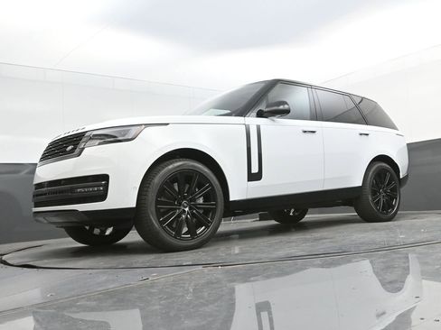 New 2025 Land Rover Range Rover SE AWD/4WD image 39