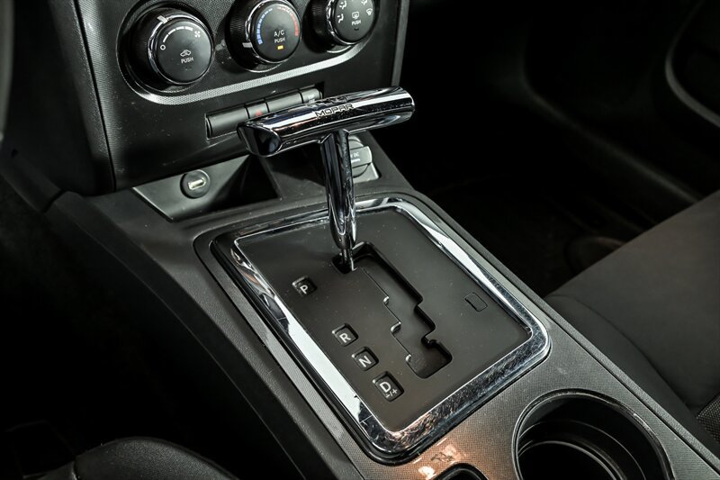Used 2010 Dodge Challenger R/T w/ Sound Group RWD image 26