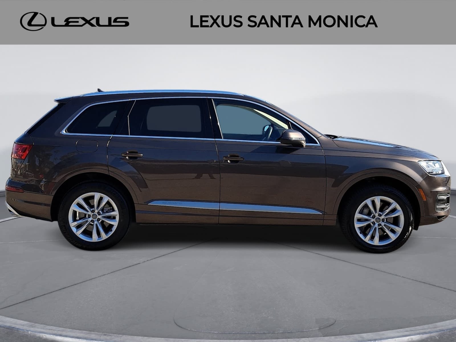 Used 2017 Audi Q7 3.0T Premium Plus AWD/4WD image 4