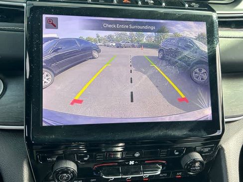 Used 2022 Jeep Grand Cherokee Limited 4xe w/ MOPAR Finishing Package AWD/4WD image 12