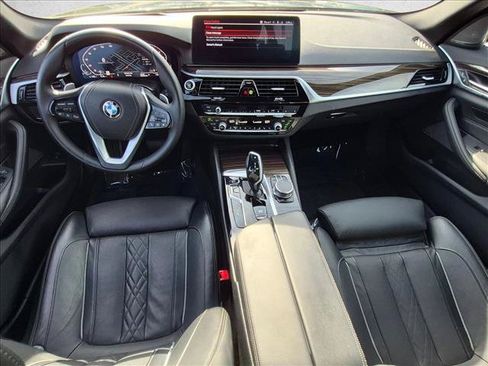 Used 2023 BMW 540i w/ Premium Package RWD image 19