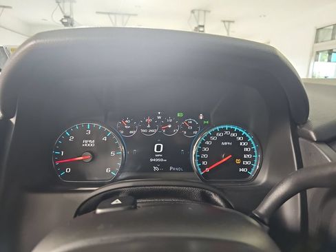 Used 2017 Chevrolet Tahoe Premier AWD/4WD image 28