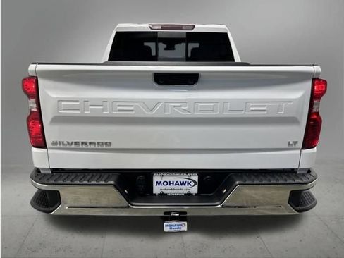 Used 2024 Chevrolet Silverado 1500 LT w/ Leather Package AWD/4WD image 4