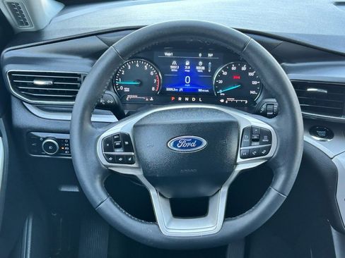 Used 2024 Ford Explorer XLT w/ Equipment Group 202A image 11