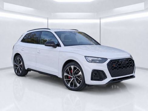 Certified 2023 Audi SQ5 Premium Plus w/ Premium Plus Package AWD/4WD image 6